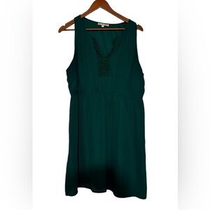 Elegant Green Sleeveless Dress